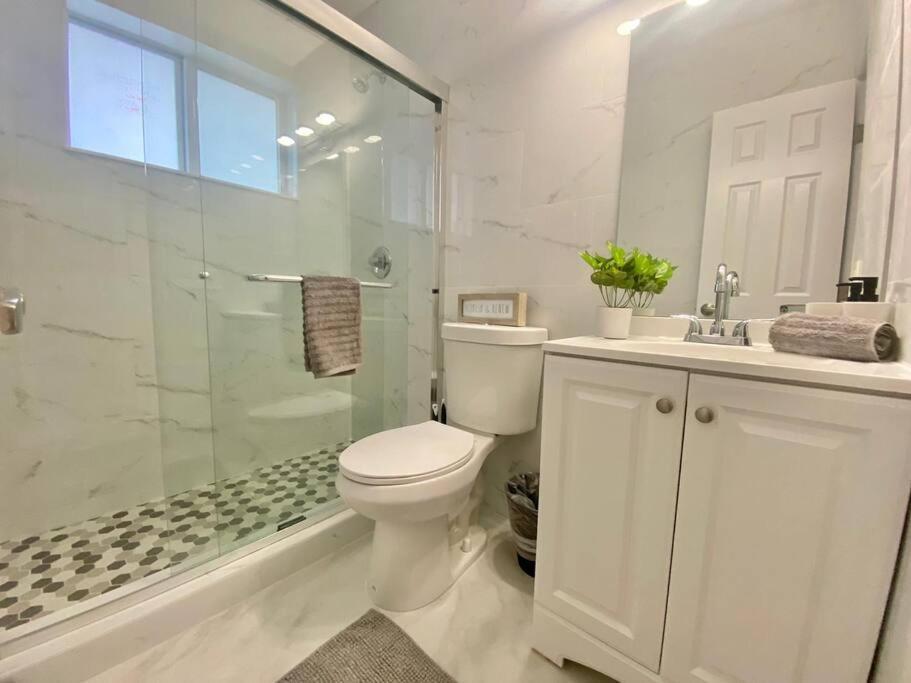 Вилла Beautiful & Relax Family House 2/1- Free Parking Майами Экстерьер фото